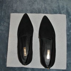 Suede Black Guess Flats Size 6